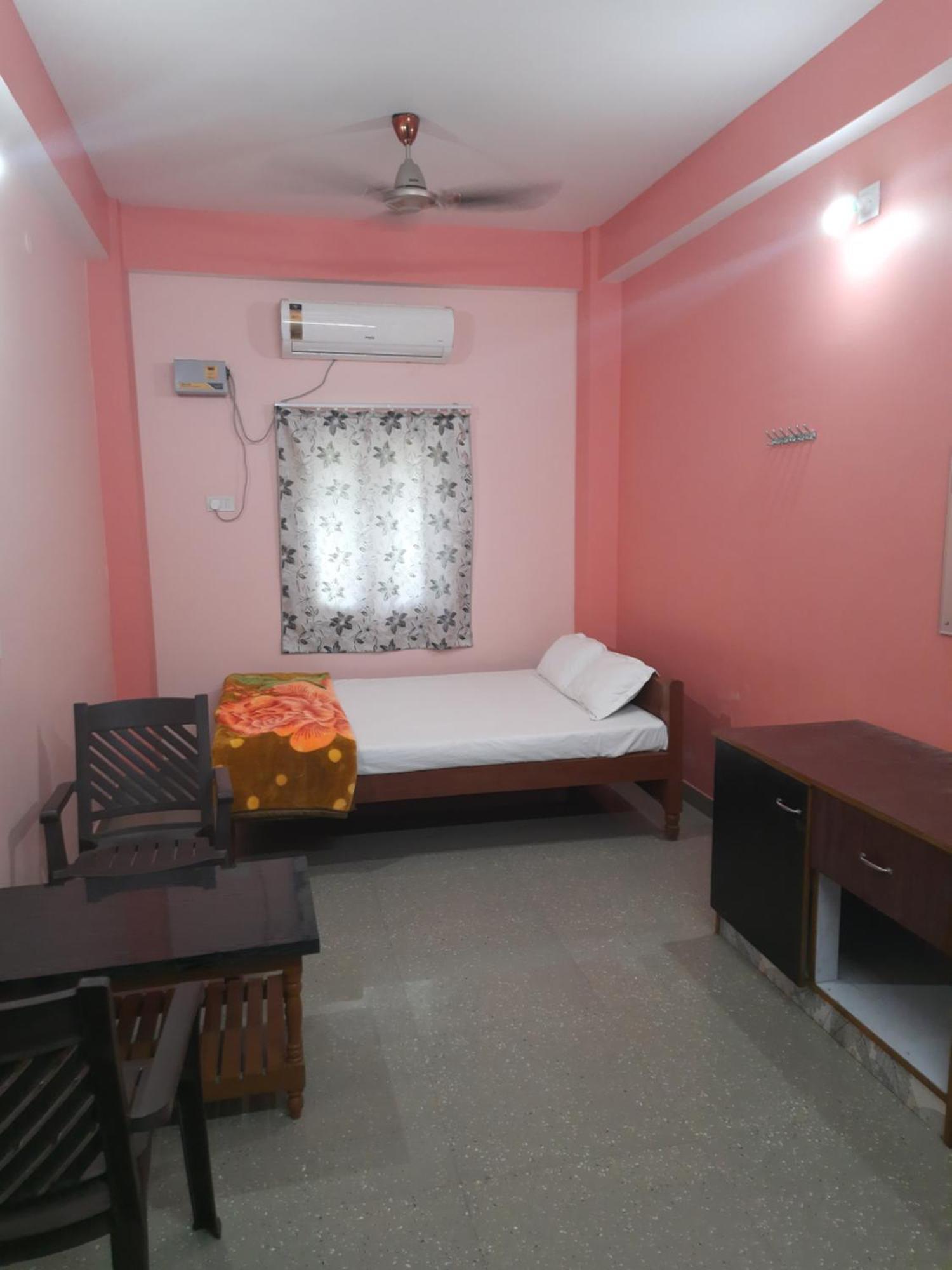 Hotel Lbh à Gaya Extérieur photo